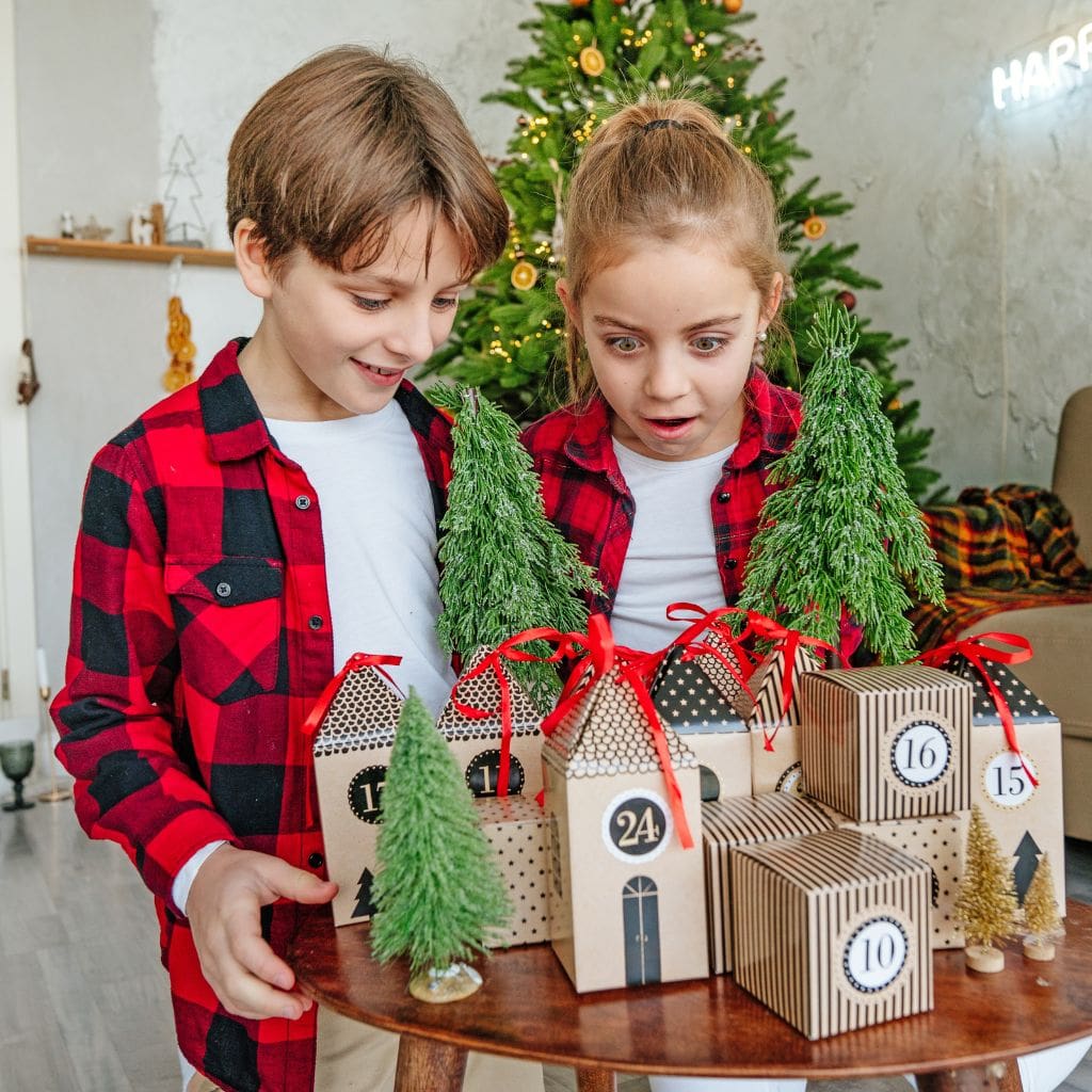 Weihnachten, Adventskalender, Kleinkinder, Kinder, Baby, Eltern, Mama-Sein, Geschenke