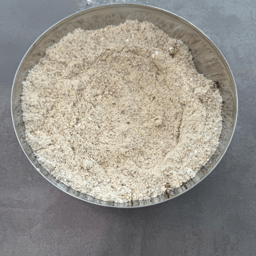 Karottenkuchen, Backen, Rezepte, einfach, Kinder, Beschäftigung, Ostern, Sommer, Geburtstag, Kaffeezeit, Familienzeit, Eltern, Mama-Sein, Zeit zusammen