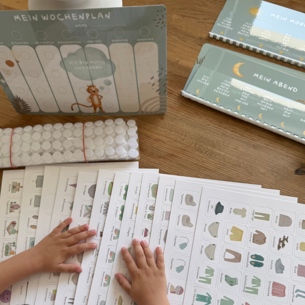 Routinen mit Kindern, Routinen entwickeln, Routinen, Routinen im Alltag, Routinen Checkliste, Routinen abends,Routinen morgens, Routinen plan, Routinen Bord, Routinen Ideen, Routinen entwickeln, Routinen Schule, Routinen Kindergarten, Tagesplan, Tagesplan Vorlagen, Tagesplan Schule, Tagesplan 3 Jahre, Tagesplan DIY, Wochenplan Kita, Wochenplan Kira Vorlage, Wochenplan Kita Symbole, Eltern, Alltag mit Kindern, Kleinkinder, Kindergarten, Schule, Struktur
